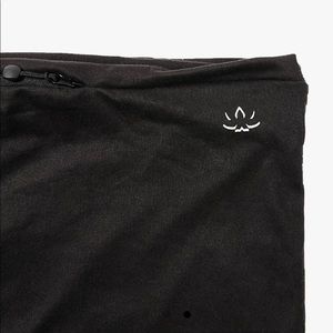 Beyond Yoga Black Scarf